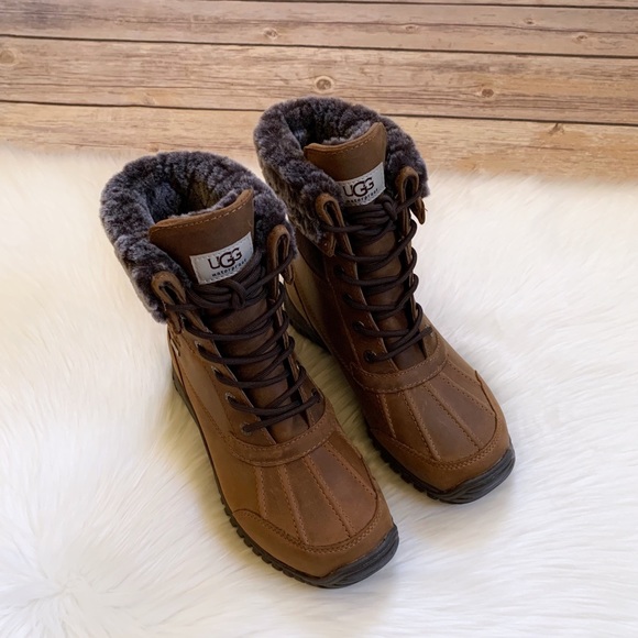 UGG Adirondack Boot II Luxe Quilt Waterproof - Picture 3 of 11